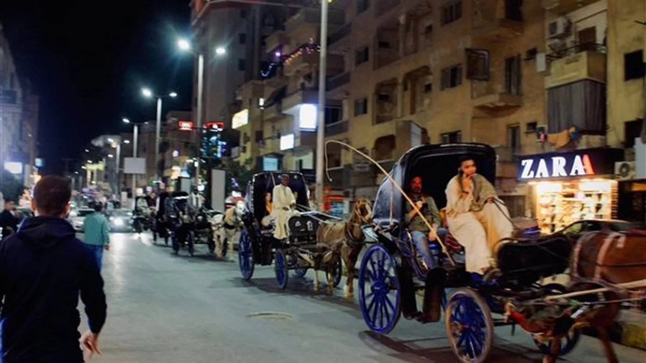 رطوبة تلامس 47%.. تقلبات مفاجئة تضرب طقس الأقصر خلال الساعات المقبلة